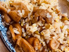 酸缸豆大肠炒饭-老头爱马仕酸豇豆炒饭(丰富路店)
