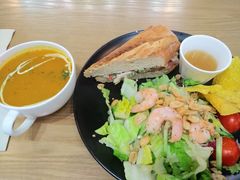 -HELLO 27 意面·沙拉·帕尼尼