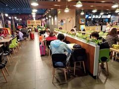大堂-麦当劳(郑州东高铁站店)