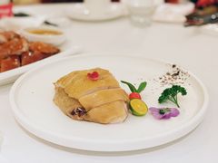 特色脆皮咸鸡-粤麓轩餐厅(中信泰富广场店)
