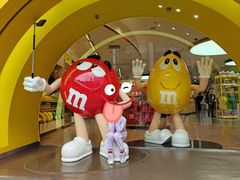 -m豆巧克力世界(上海世茂广场店)