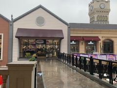 -王府井奥莱临潼小镇(临潼店)