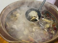 -威邵鸡煲(西华路总店)