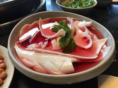 -茅草房·河畔园林火锅