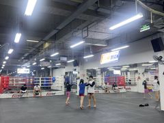 -FIGHTMAN格斗俱乐部(长宁临空店)