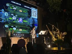 -临界音乐酒馆·小龙虾·江湖菜(华熙LIVE·鱼洞店)