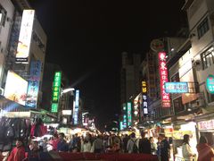 -六合夜市