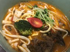 特制雪菜牛腩面-陳八两面家(滨江天街店)