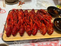 -肥肥虾庄·金牌油焖大虾(汉口城市广场店)