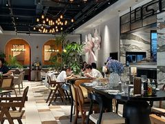 -Osteria Garden 生蚝花园餐厅(原进贤路店)