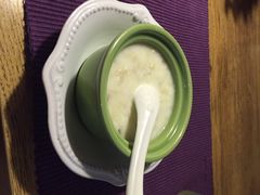 奶油蘑菇汤-陶野咖啡·面包披萨