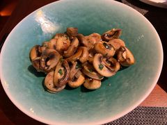 -MONICH牛排融合餐厅(和义大道购物中心店)