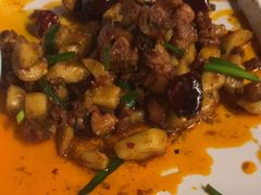 -隔壁老王·家常云南菜(花巷店)