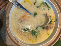 -云海肴·汽锅鸡·云南菜(天山百盛优客店)