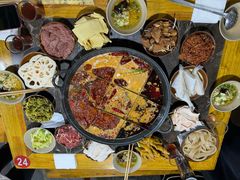 -正南齊北重庆老火锅(光华村直营店)