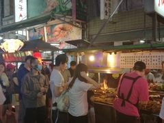 -六合夜市
