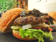 -HIGH FIVE哈福手工汉堡(桂林路店)