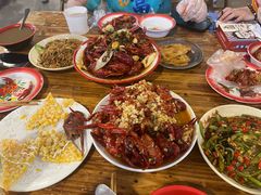 -冶建镜子·老南昌大排档·江西虾王(总店)