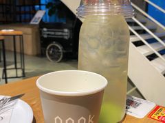 兰卡威海岸苍澜椰青水-GOTLOT COFFEE&KITCHEN角落厨房NOOK店