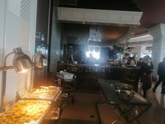 -荣誉国际酒店-云顶旋转餐厅