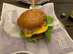 -Ribs & Burgers The Rocks