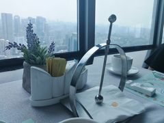 -亚洲国际大酒店·云顶阁旋转自助餐厅