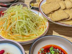 -叁煨蹄花·下饭盐帮菜(人民广场店)