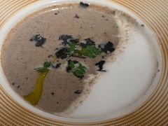 卡布奇诺黑松露奶油蘑菇汤-弗兰克牛排西餐厅Ribone steak house(柠檬花园店)