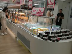 面包甜点陈列柜-味多美蛋糕(三元桥店)