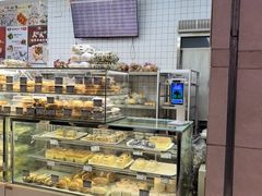 -白玉兰食品甜凤店(合生汇店)