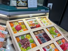 -胖东来生活广场(健康路店)