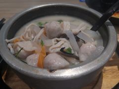 石锅孖宝-渔米丰·广府鱼汤米线(光明广场店)