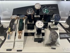 -亨吉利世界名表中心(华润万象城店)