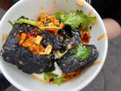 -黑色经典臭豆腐·湖南特产(步行街店)
