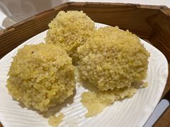 小米蛋黄鲜肉球-晶晶粤西特色美食(市桥店)