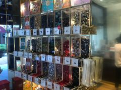 -VENCHI 闻绮(上海佛罗伦萨小镇店)
