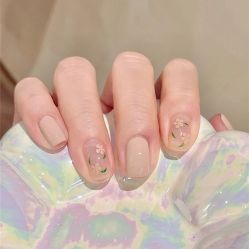 -悦指间美甲美睫
