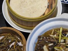 -芳芳私房菜·精做淮扬菜(承德路店)