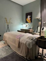 -花隐·美芙炫海菲秀皮肤管理中心