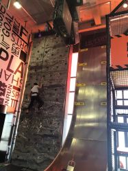 点击看大图 -嗨翻Hi-Fun竞技主题乐园·蹦床团建生日聚会(五棵松华熙店)