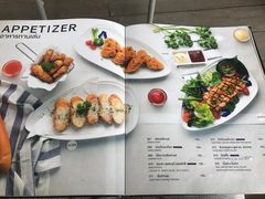 -Chom Cafe and Restaurant