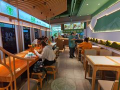 大堂-百春原湖南牛肉粉(百联世纪店)