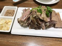 手抓羊肉-清真·玛丽亚新疆菜主题餐厅(浙江中路店)