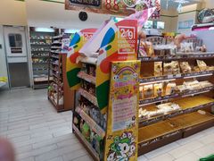 -全家便利店(愚园店)