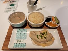 秘制海南鸡饭配冻奶茶-翠华餐厅(宝安壹方城店)