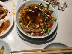 -何师傅美蛙鱼头(汉街店)