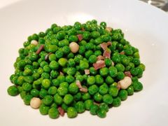 鸡头米炒小豌豆-绿波廊(豫园店)