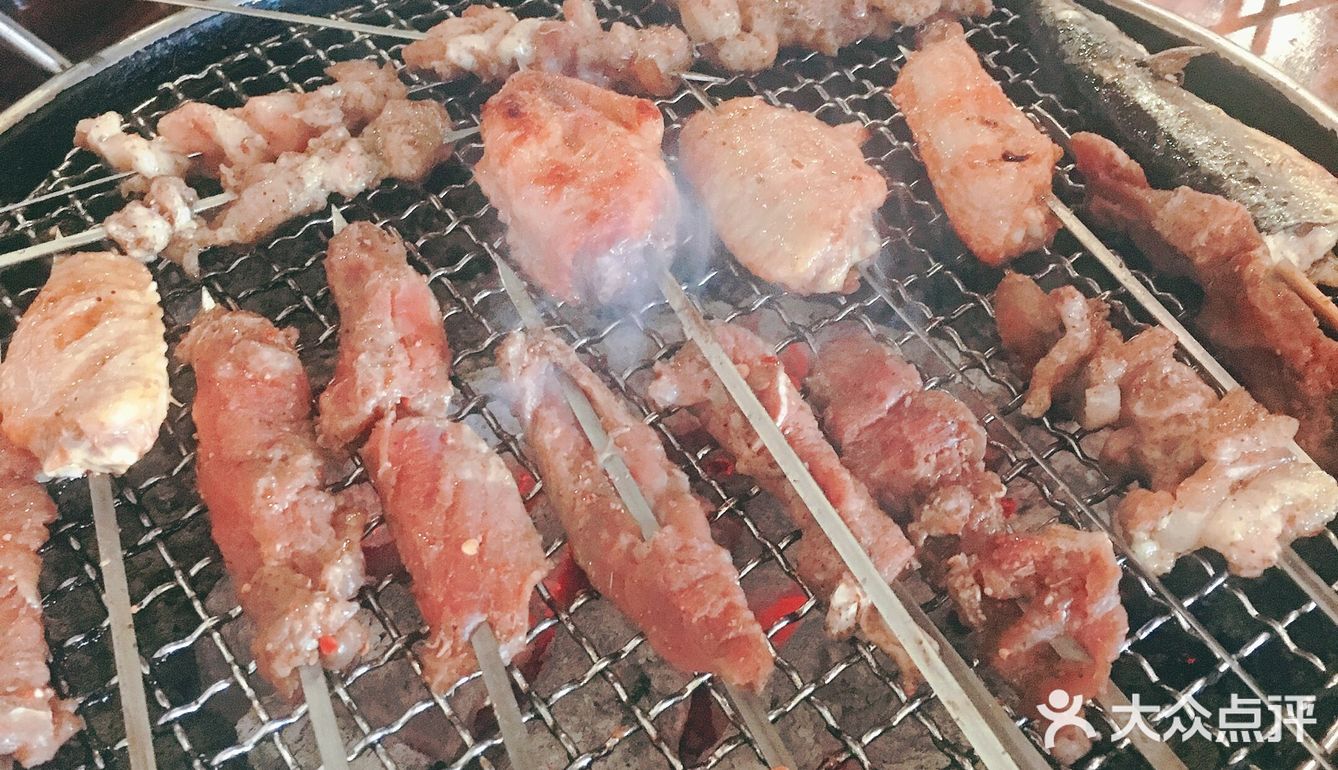 五花肉有皮，已经建议老板参考其他家