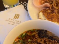 -上海新锦江大酒店