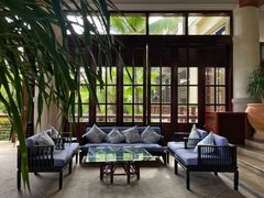 -亚龙湾喜来登·美景台大堂吧